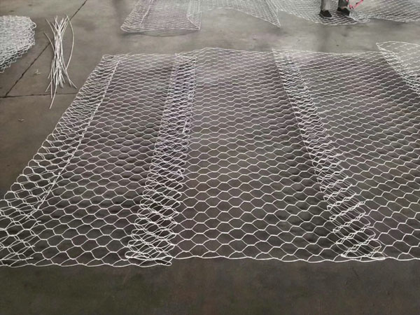 镀高尔凡雷诺护垫